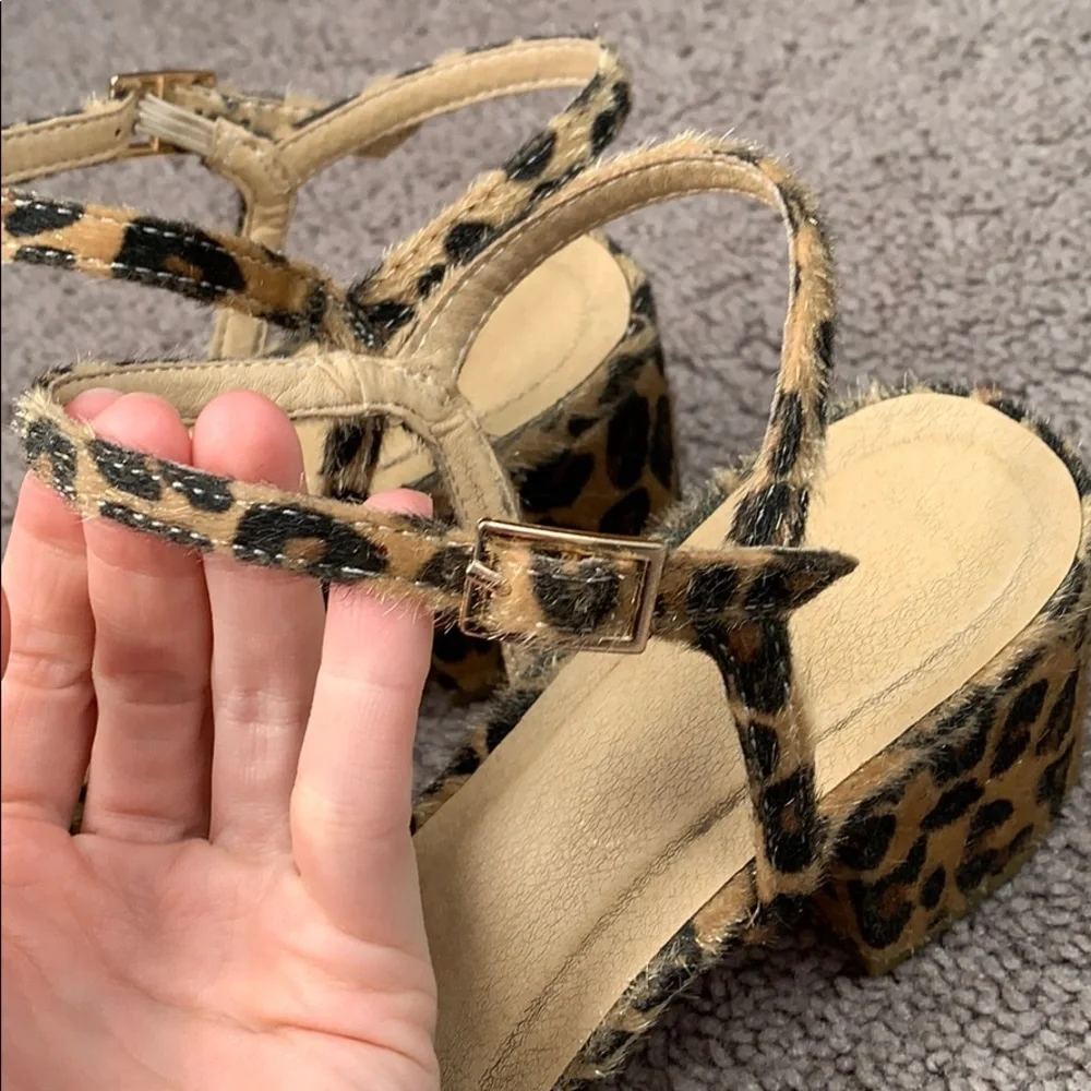 VTG inspired calf hair leopard print heels! - Picture 2 of 12